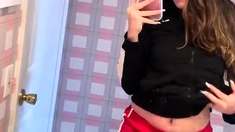 Amateur Webcam Babes Going Solo