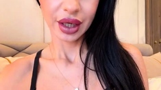 Brunette Solo Webcam Masturbation