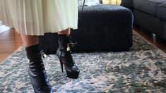 Maitresse Madelines solo foot fetish POV