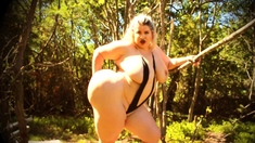 Awesome Big Boobs Blonde Masturbates In The Shower