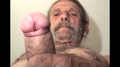 Hairy Dirty Straight Worker Shows Hisuncut Big Cock