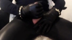 Skintight Leather Pants And Gloves Masturbation